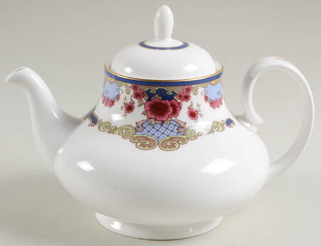 RD405 Teapot & Lid