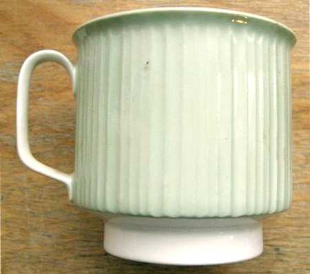 Secunda Green (Variations Shape) Footed Cup