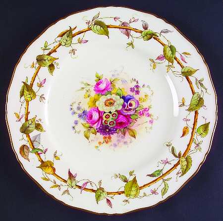 Florence (Scalloped, Gold Trim) Dinner Plate