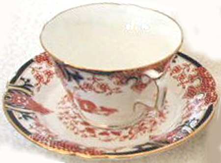 A128 Footed Cup & Saucer Set