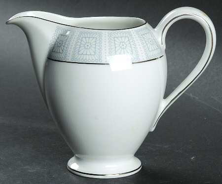 R1894 Creamer