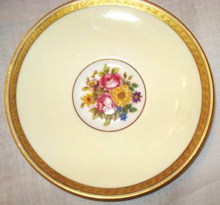 V6287 Saucer