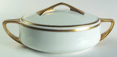 D1428 Oval Covered Vegetable
