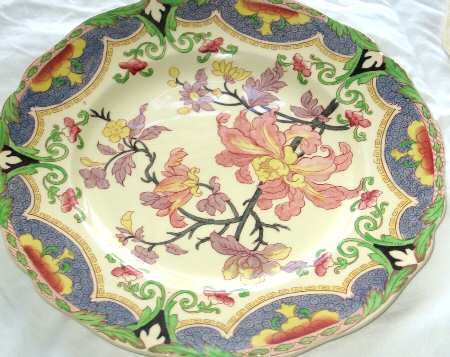 D4982 by Royal Doulton