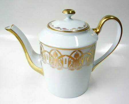 Oasis White Teapot & Lid