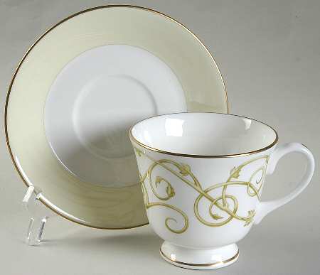 Footed Cup & Saucer Set