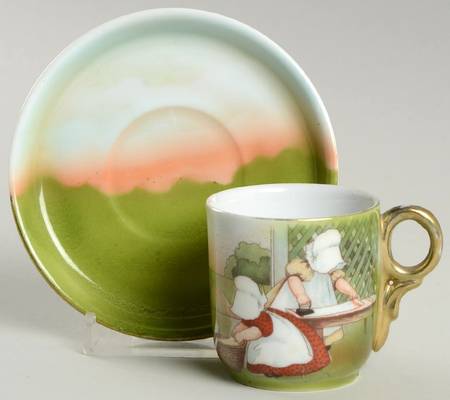 Sunbonnet Babies Flat Demitasse Cup & Saucer Set