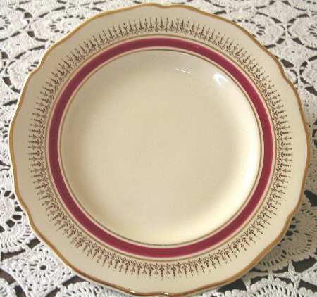 D6085 by Royal Doulton
