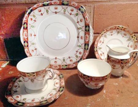 4818 Handled Cake Plate