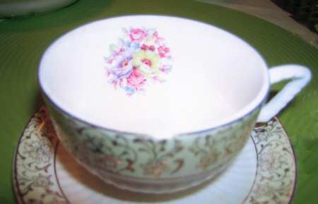 Simplicity Flat Cup & Saucer Set