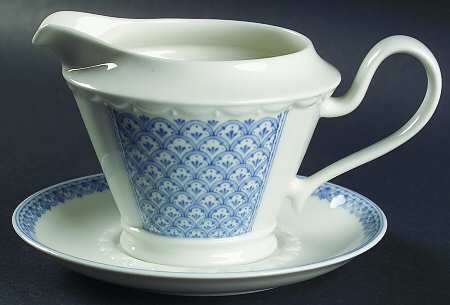 Anna Pavona Gravy Boat & Underplate