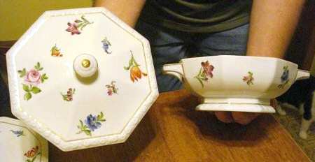 R2000 Round Covered Vegetable