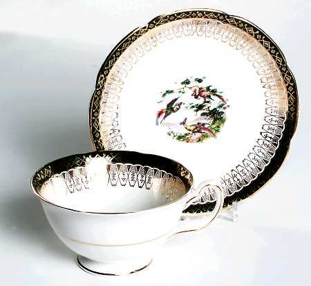 RGR82 Green Footed Cup & Saucer Set