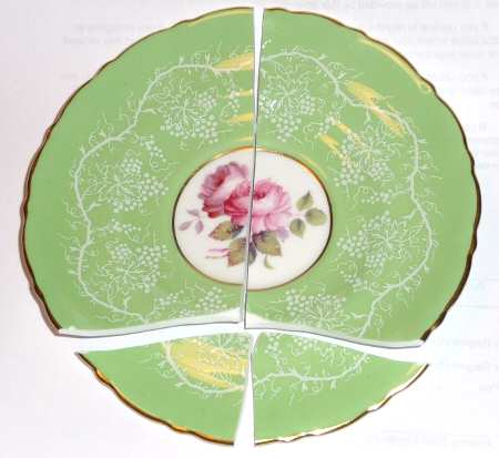 T4398 Saucer
