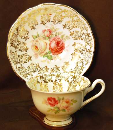 2791p by Royal Albert