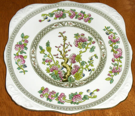 5545 Cake Plate