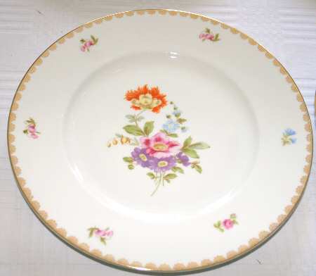 R2015 Dinner Plate