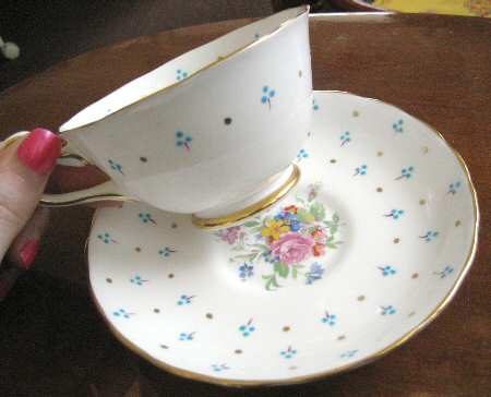372A Footed Cup & Saucer Set