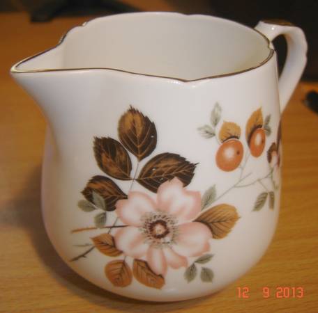 RGR106 Creamer