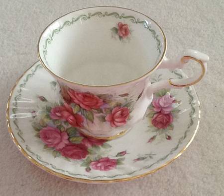 Special Flowers (No Month, Smooth, No Rib) Footed Cup & Saucer Set