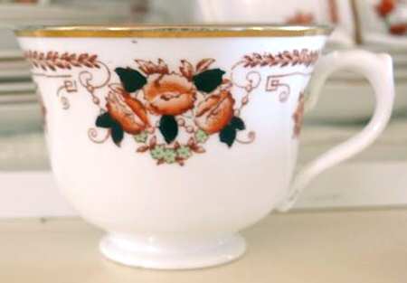 47051 Footed Cup