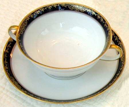 R2041 Footed Cream Soup Bowl & Saucer Set