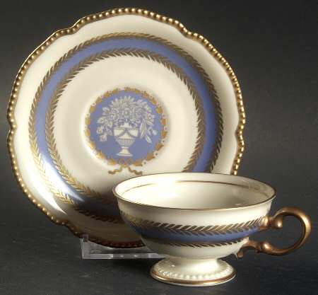 7168 Footed Demitasse Cup & Saucer Set