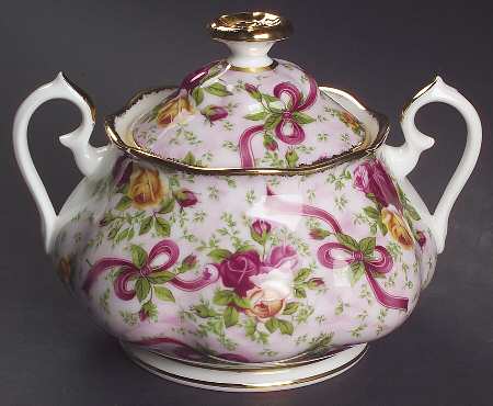 Old Country Roses (Pink Chintz) Sugar Bowl & Lid