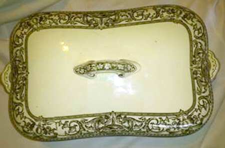 Beauvais Rectangular Covered Vegetable