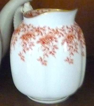W3824 Creamer
