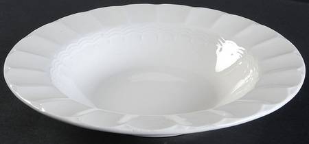 Scalloped Large Rim Soup Bowl
