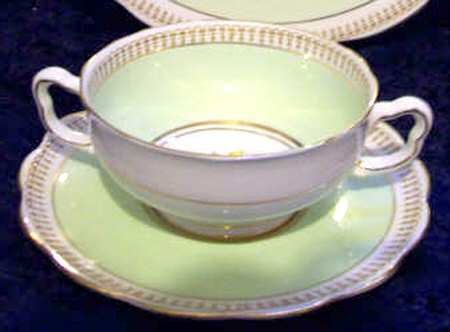 986 Footed Cream Soup Bowl & Saucer Set