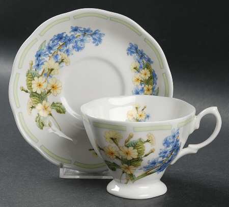 Botanical Teas (Green Trim) Footed Cup & Saucer Set