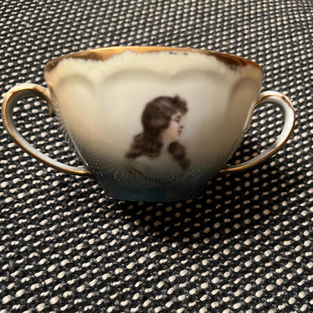 R2065 Flat Bouillon Cup