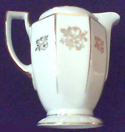 R2071 Creamer