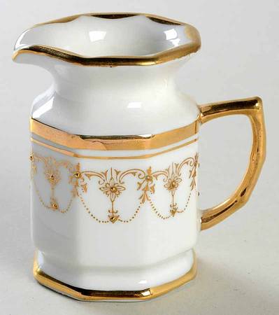 Queen Mary Creamer