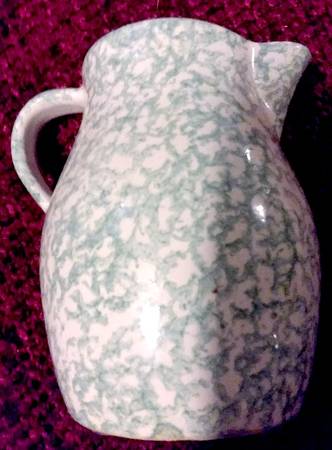 Spongeware Green 32 Oz Pitcher