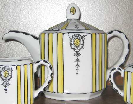 BEB46 Teapot & Lid