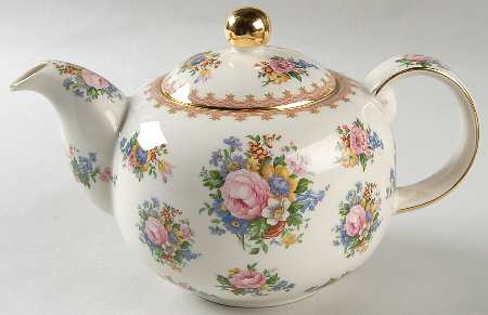 Lady Carlyle (Cream Background) Teapot & Lid