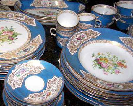 RCD135 Footed Cup & Saucer Set