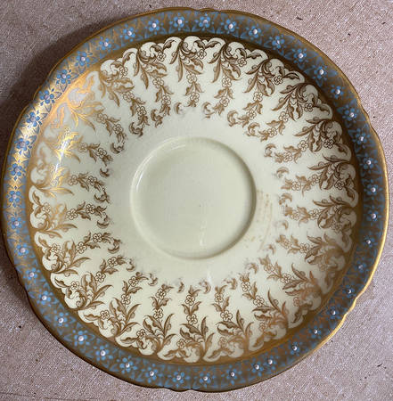 W2787 Saucer
