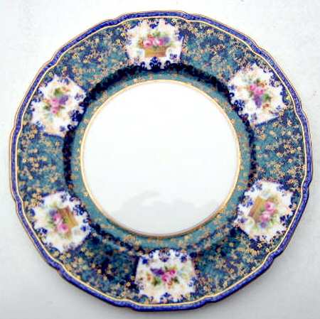 H2037 by Royal Doulton