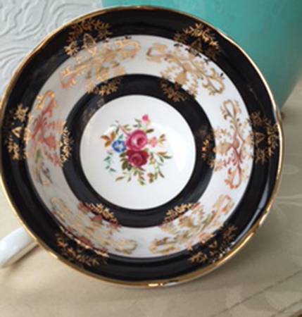 9259 Footed Cup & Saucer Set