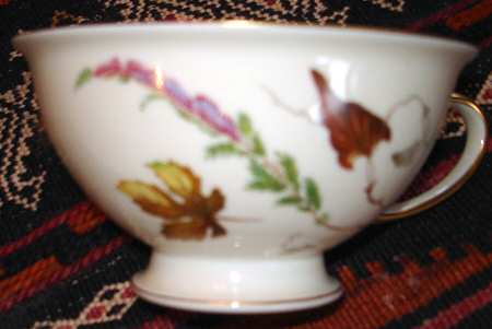 3656 (Ivory) Footed Cup