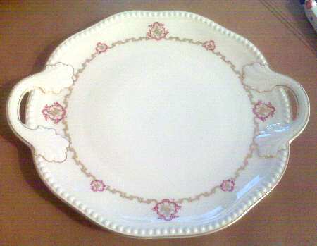 R2100 Handled Cake Plate