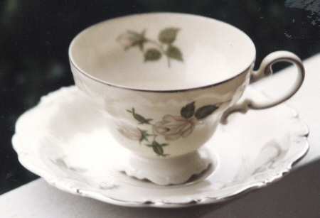 R2103 Footed Cup & Saucer Set