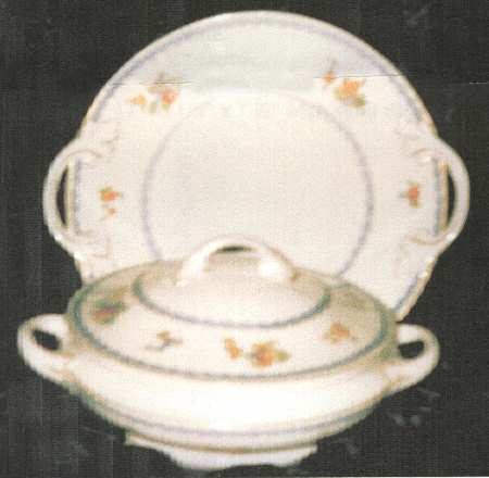 R2104 Handled Cake Plate