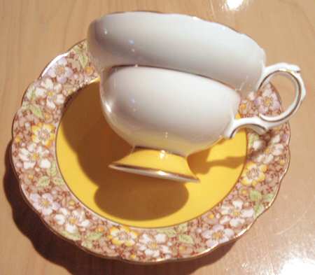 4957A Footed Cup