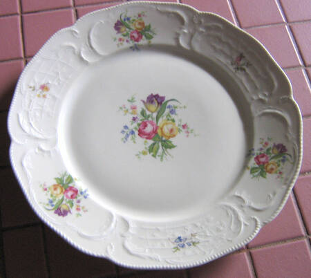 R2108 Dinner Plate