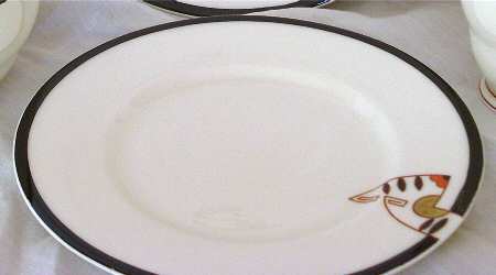 V1515 by Royal Doulton